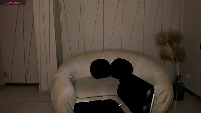 Snapshot of SunnyRivers chatting on September 25, 7:12 pm SunnyRivers online show from September 25, 7:12 pm