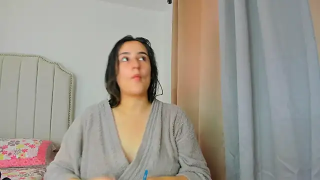 Hanna86 online show from February 15, 5:01 pm