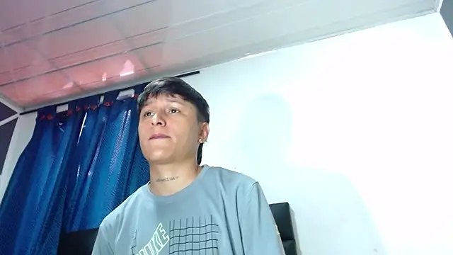 Snapshot of Tamarahryan chatting on October 17, 2:20 pm Tamarahryan online show from October 17, 2:20 pm