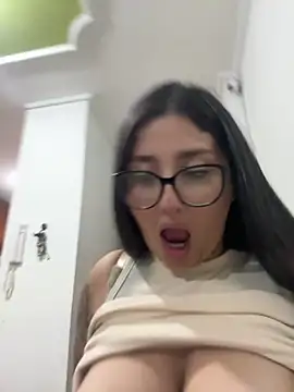 croftsmila online show from November 7, 2:17 am