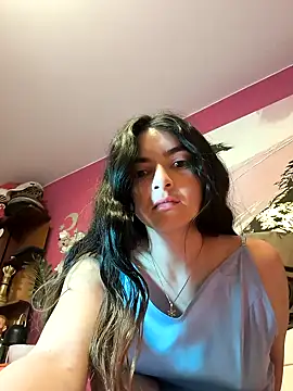 Snapshot of Sam_Sara chatting on October 10, 9:36 am Sam Sara online show from October 10, 9:36 am