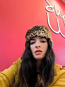 Snapshot of Sam_Sara chatting on October 19, 10:23 pm Sam Sara online show from October 19, 10:23 pm