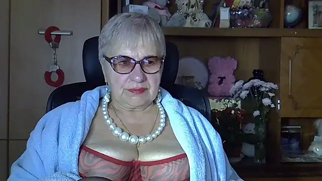 Snapshot of SweetCherry27 chatting on October 11, 3:04 pm SweetCherry27 online show from October 11, 3:04 pm