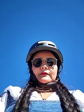 bellapaty online show from April 15, 8:59 am