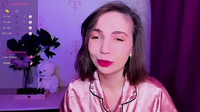 KindHazelHere  online show from March 4, 7:20 pm