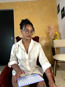 Snapshot of ShadayCarmell chatting on October 27, 8:25 pm ShadayCarmell online show from October 27, 8:25 pm