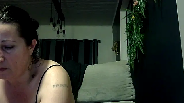 feline27 online show from March 4, 8:37 pm