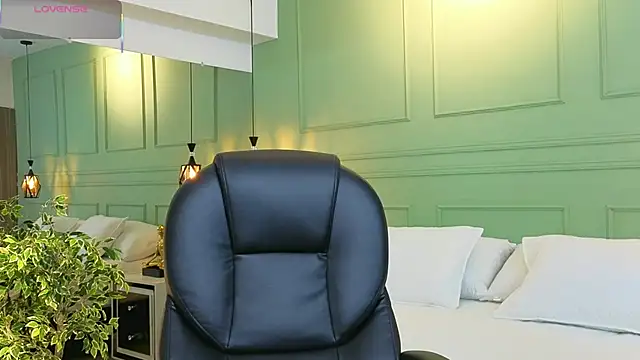 Snapshot of kataliina__ chatting on September 14, 11:52 am kataliina online show from September 14, 11:52 am