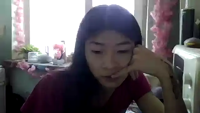 Snapshot of CarlyJoy chatting on October 14, 11:24 am CarlyJoy online show from October 14, 11:24 am