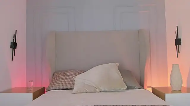 chloe d online show from March 20, 12:54 pm