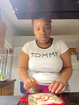 babygirllove8 online show from October 28, 5:08 pm