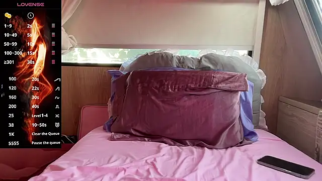 Snapshot of barbiegirl66 chatting on September 21, 7:07 am barbiegirl66 online show from September 21, 7:07 am