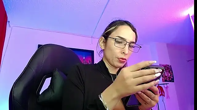 Snapshot of Niky_777 chatting on October 7, 2:05 am Niky 777 online show from October 7, 2:05 am