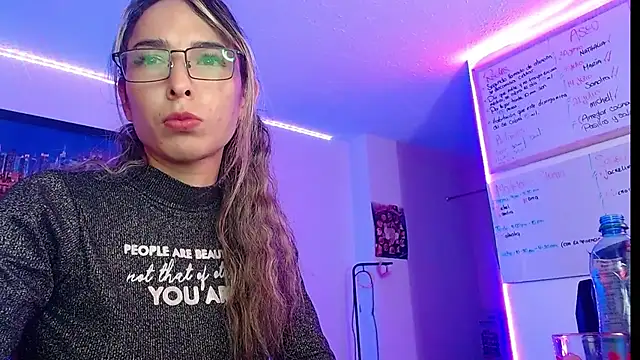 Snapshot of Niky_777 chatting on September 19, 12:09 am Niky 777 online show from September 19, 12:09 am