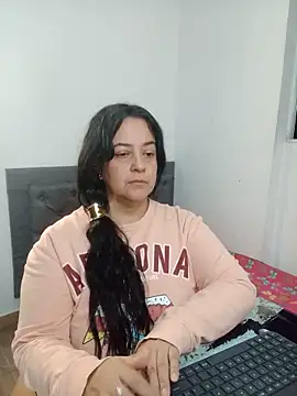 lucia vonne  online show from June 11, 1:05 am