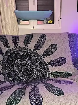 KarlayJose online show from March 6, 8:37 pm