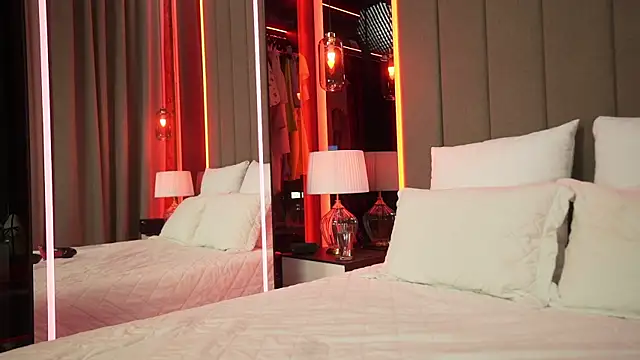 Snapshot of Arte_Adelle chatting on October 12, 4:04 am Arte Adelle online show from October 12, 4:04 am