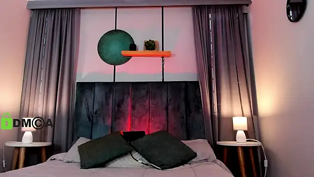 CoralineRicce  online show from September 18, 9:46 pm