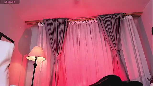 CoralineRicce  online show from October 1, 12:15 am