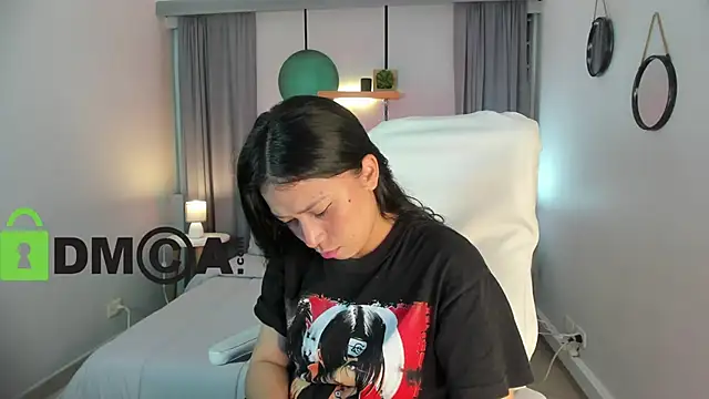 CoralineRicce  online show from October 27, 12:28 am