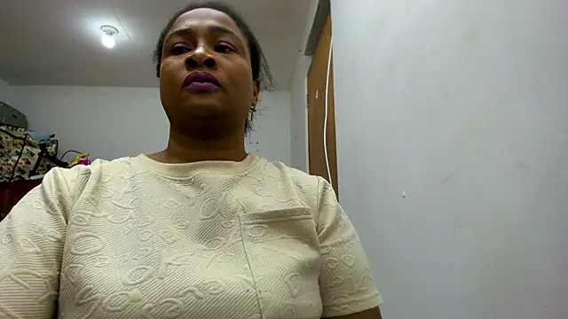 Snapshot of Camila_sandoval_01 chatting on October 8, 5:01 am Camila sandoval 01 online show from October 8, 5:01 am