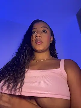 charlotteeruss online show from December 23, 7:01 am