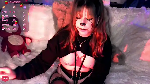 Snapshot of Autumn_Nighht chatting on October 18, 10:33 pm Autumn Nighht online show from October 18, 10:33 pm