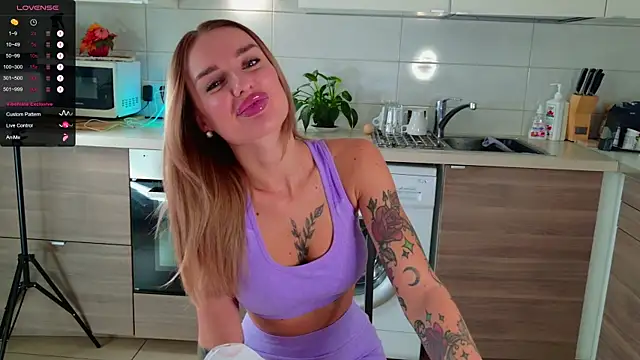 MissLovex online show from October 13, 6:27 am