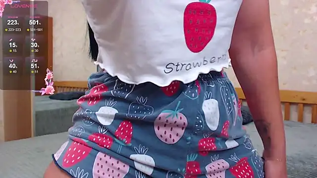 Snapshot of JuicyJess chatting on September 29, 8:03 pm JuicyJess online show from September 29, 8:03 pm