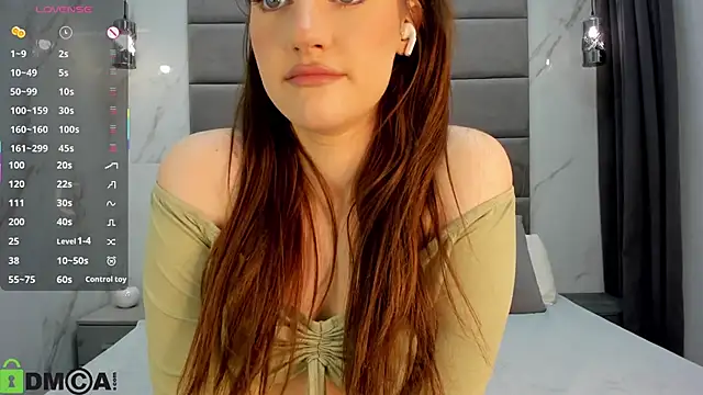 Skinny Alice online show from December 15, 1:22 am