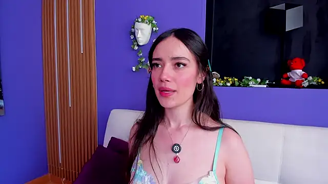 Snapshot of Kate_Amaretto_ chatting on September 13, 9:23 pm Kate Amaretto  online show from September 13, 9:23 pm