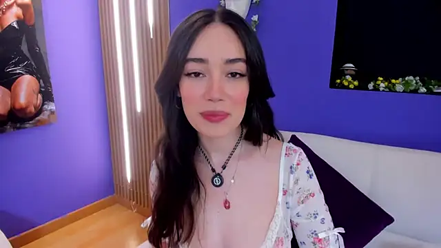 Snapshot of Kate_Amaretto_ chatting on October 11, 9:17 pm Kate Amaretto  online show from October 11, 9:17 pm