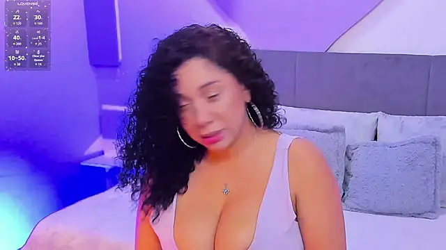 Snapshot of ana_sweet2 chatting on September 26, 10:46 am ana sweet2 online show from September 26, 10:46 am