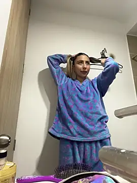 Snapshot of Ameellie chatting on October 30, 5:03 pm Ameellie online show from October 30, 5:03 pm