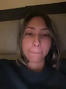 Ameellie online show from December 16, 3:51 pm