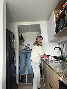 Snapshot of Ameellie chatting on October 29, 4:09 pm Ameellie online show from October 29, 4:09 pm