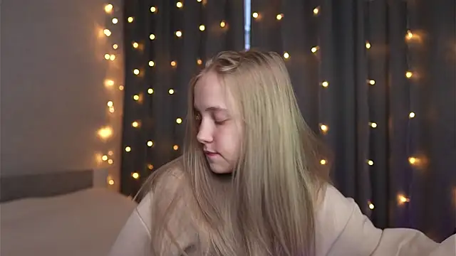  Appr0ved  online show from September 24, 3:33 pm