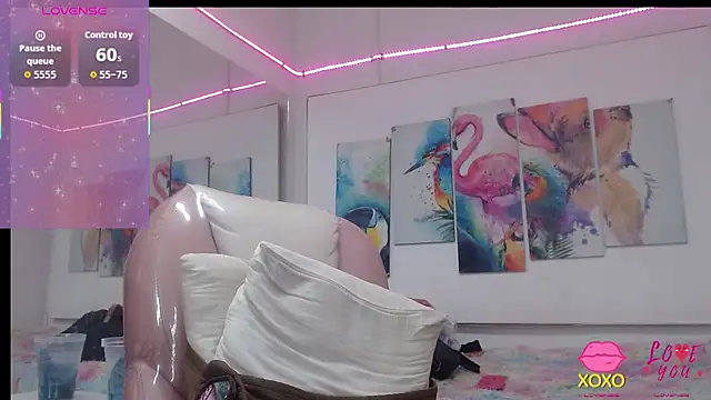 Snapshot of alegriamartinez chatting on October 25, 7:32 pm alegriamartinez online show from October 25, 7:32 pm