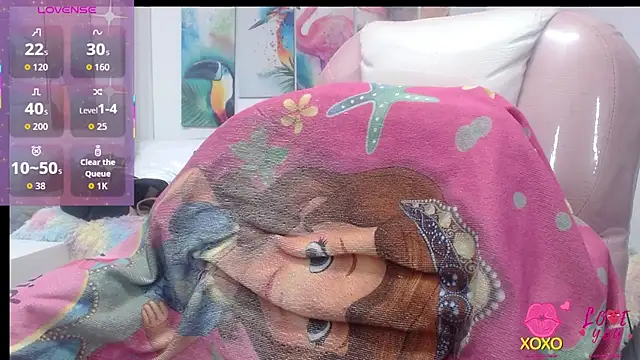 Snapshot of alegriamartinez chatting on October 24, 7:21 pm alegriamartinez online show from October 24, 7:21 pm