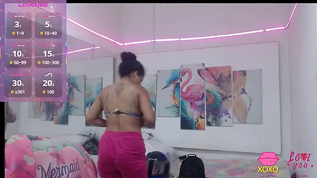 Snapshot of alegriamartinez chatting on October 28, 7:41 pm alegriamartinez online show from October 28, 7:41 pm