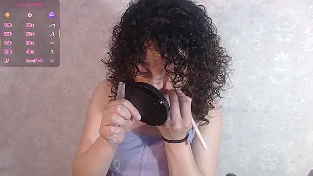 little  amy  online show from October 23, 11:55 pm