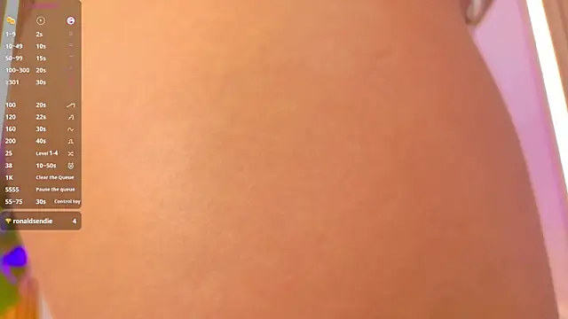 Snapshot of alison_collins chatting on October 17, 8:34 pm alison collins online show from October 17, 8:34 pm