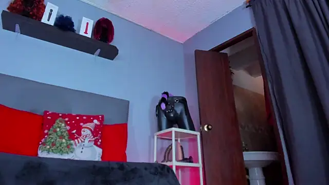 Coco Kiss online show from December 16, 7:20 pm