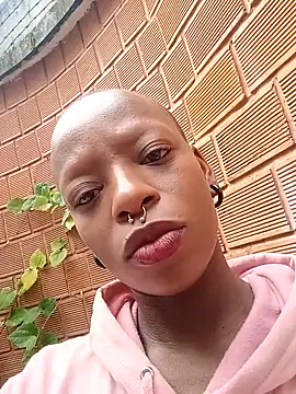 Snapshot of Coco_Kiss chatting on October 27, 7:08 pm Coco Kiss online show from October 27, 7:08 pm