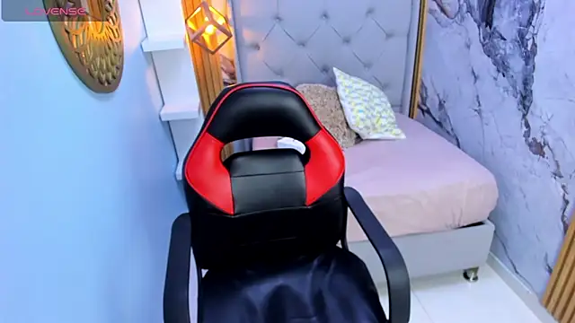 Snapshot of MILEY_JOAS2 chatting on September 29, 6:24 pm MILEY JOAS2 online show from September 29, 6:24 pm