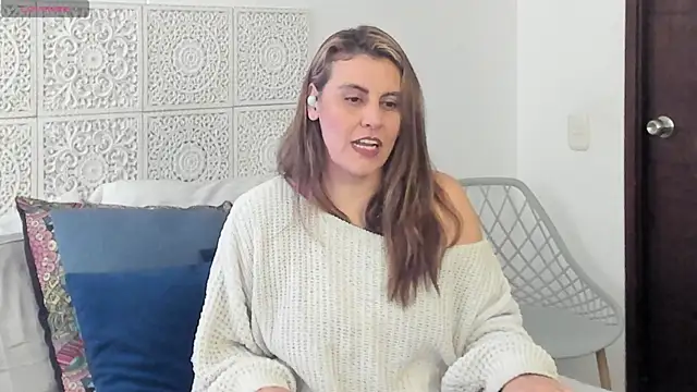 V monse online show from October 9, 9:52 pm