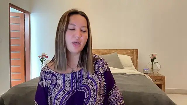 Snapshot of Nelly_Fischer chatting on September 26, 1:25 am Nelly Fischer online show from September 26, 1:25 am