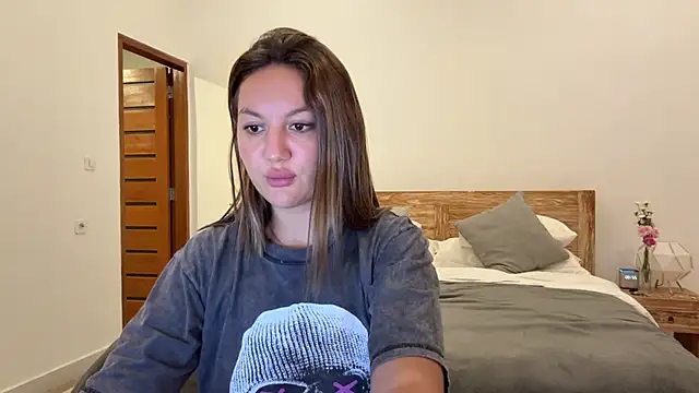 Snapshot of Nelly_Fischer chatting on September 30, 2:01 pm Nelly Fischer online show from September 30, 2:01 pm