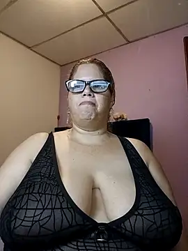 EllisW8 online show from April 10, 11:05 am