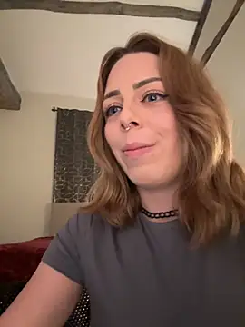 Mia Railey online show from November 24, 9:39 pm